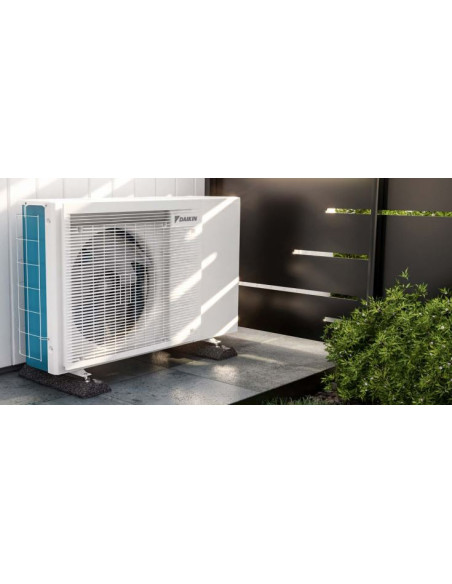 DAIKIN ALTHERMA 3M GAS R32 UNITA' ESTERNA MONOBLOCCO 4 Kw EBLA04EV3 (Pompa di calore idronica inverter) Riscaldamento - Raffr...